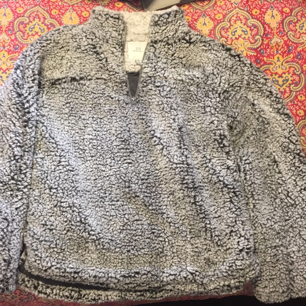 Puffy pullover